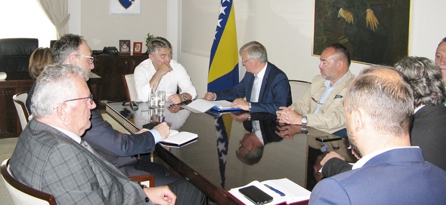 Komšić sa poslodavcima: Rasteretiti privredu i smanjiti nezaposlenost